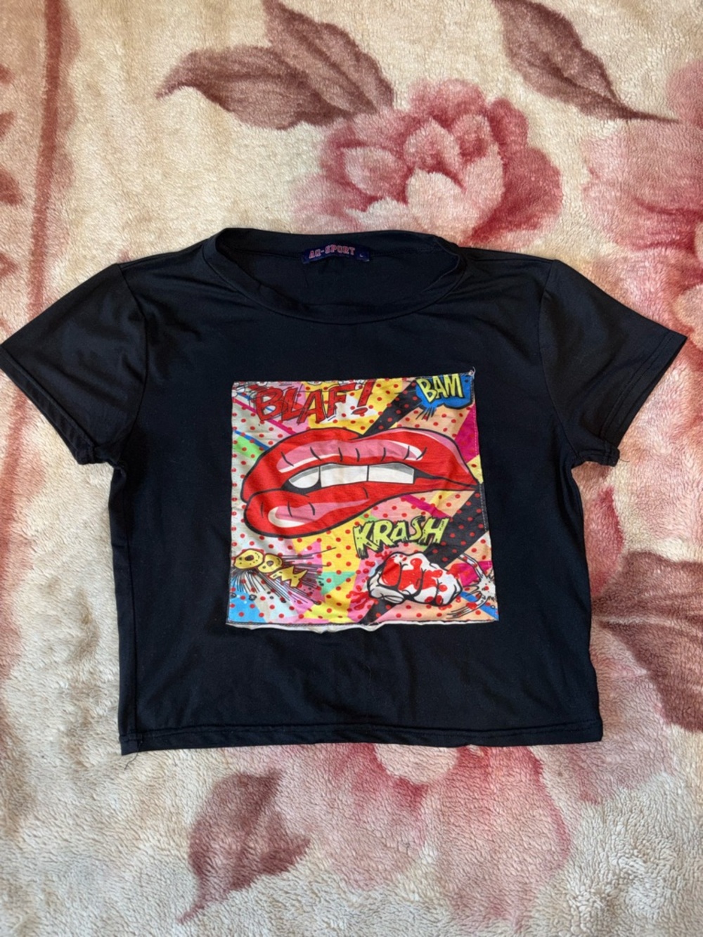 AQ-SPORT Black Graphic Crop Top - Size L